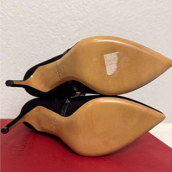 Valentino Garavani Black Studded Heeled Boots - Picture 3 of 8